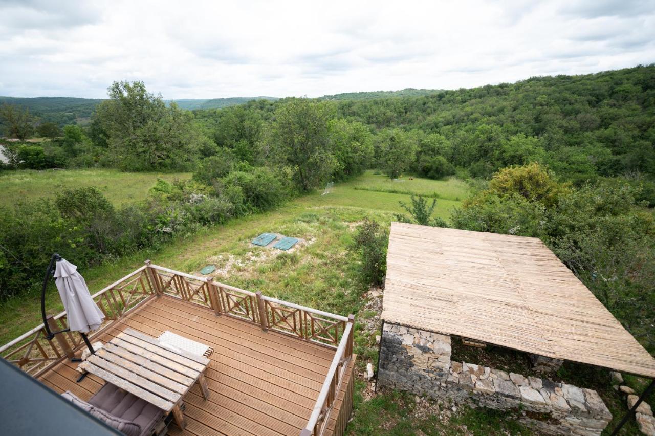 Lot En Dock 3 Logements Atypiques Et Ecologiques En Vallee De La Dordogne Souillac Luaran gambar