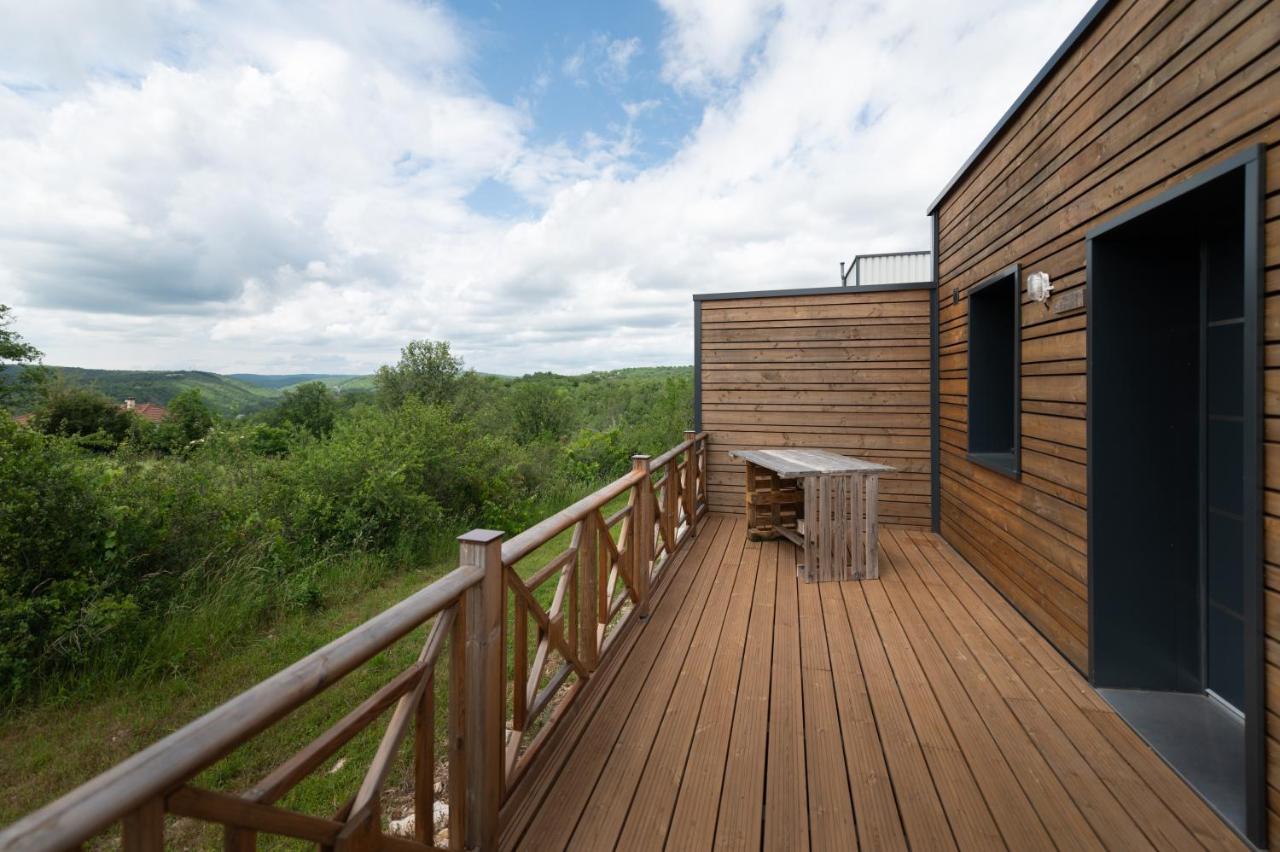 Lot En Dock 3 Logements Atypiques Et Ecologiques En Vallee De La Dordogne Souillac Luaran gambar